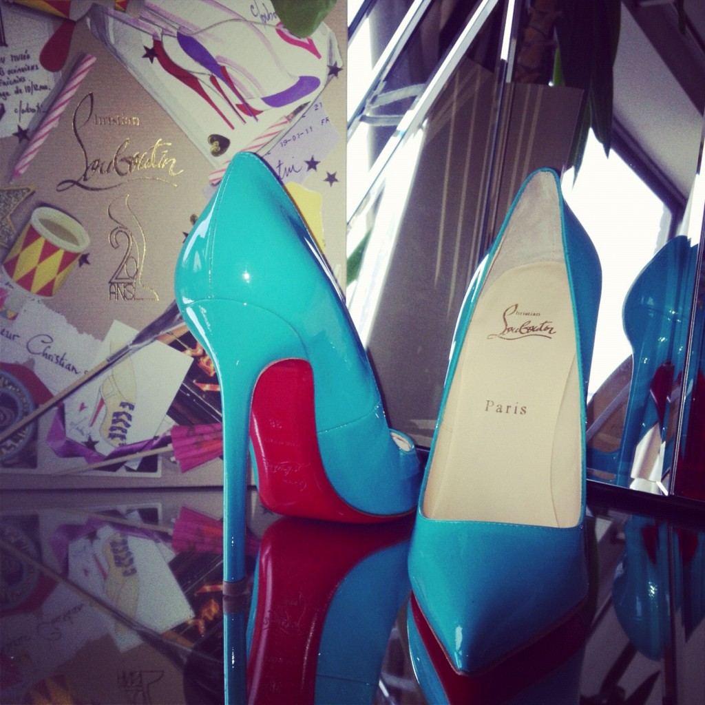 Turquoise blue Pigalle 120 Christian Louboutin
