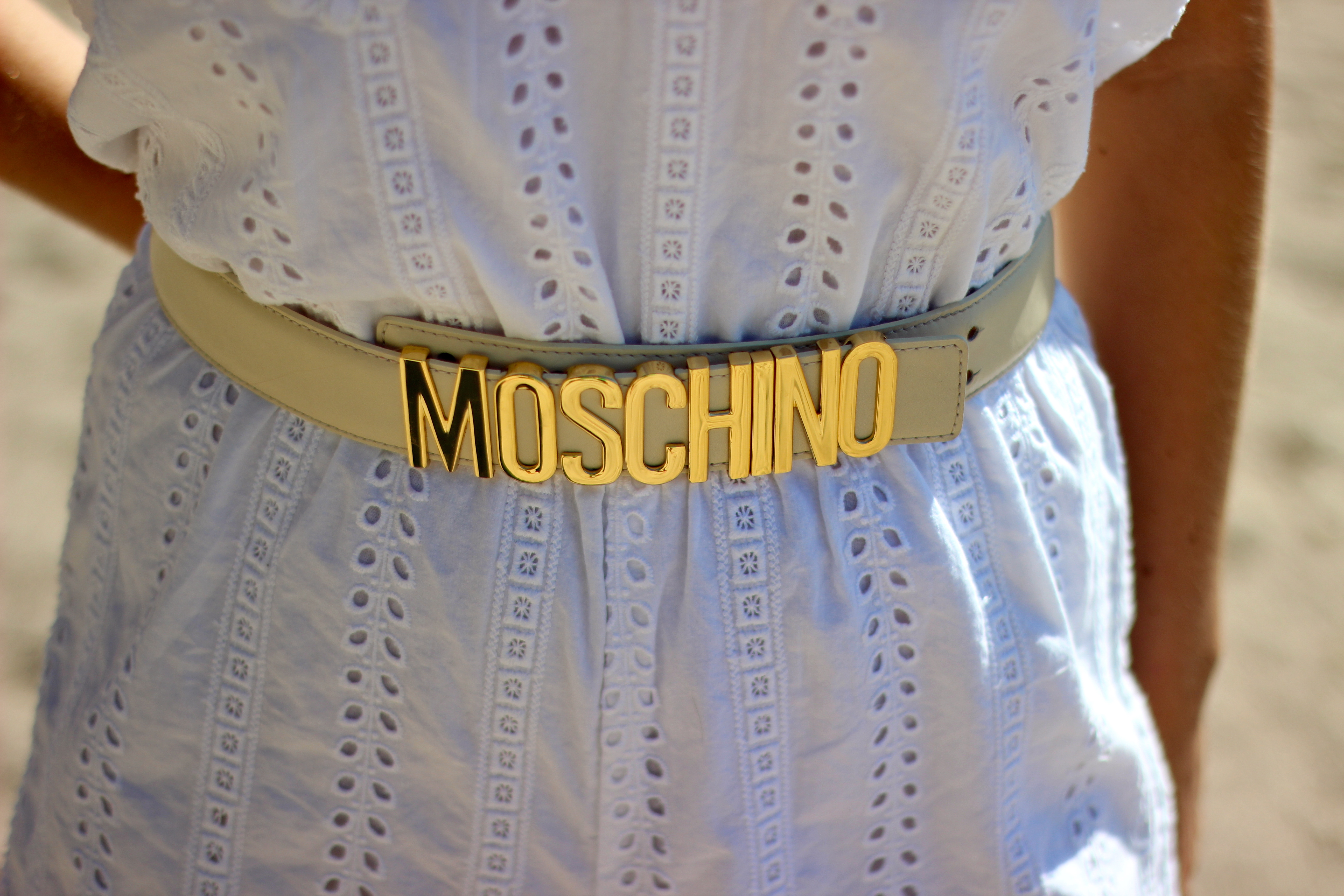 moschino belt fashion blog fashion blogger london blog