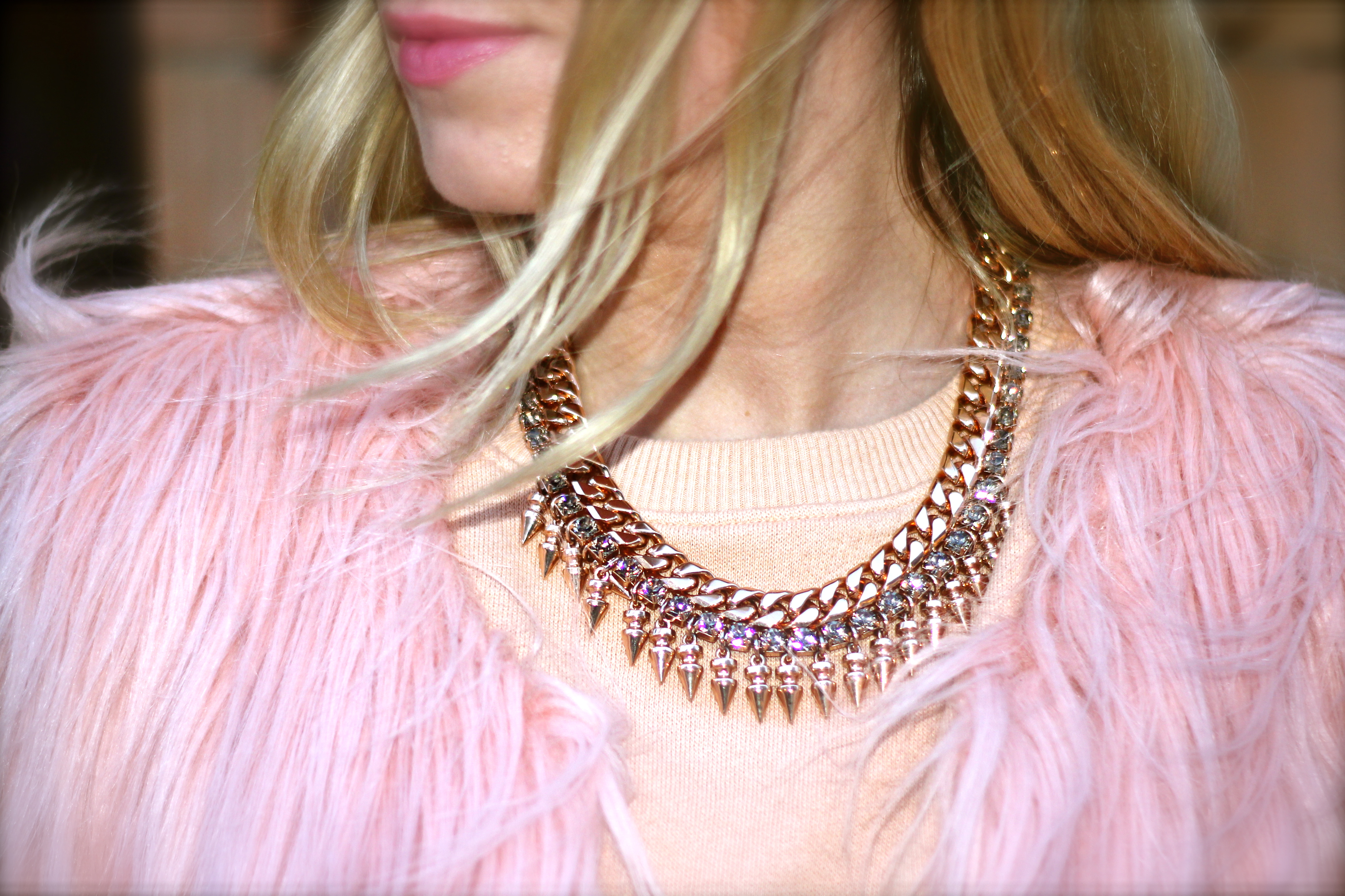 rose gold mawi necklace