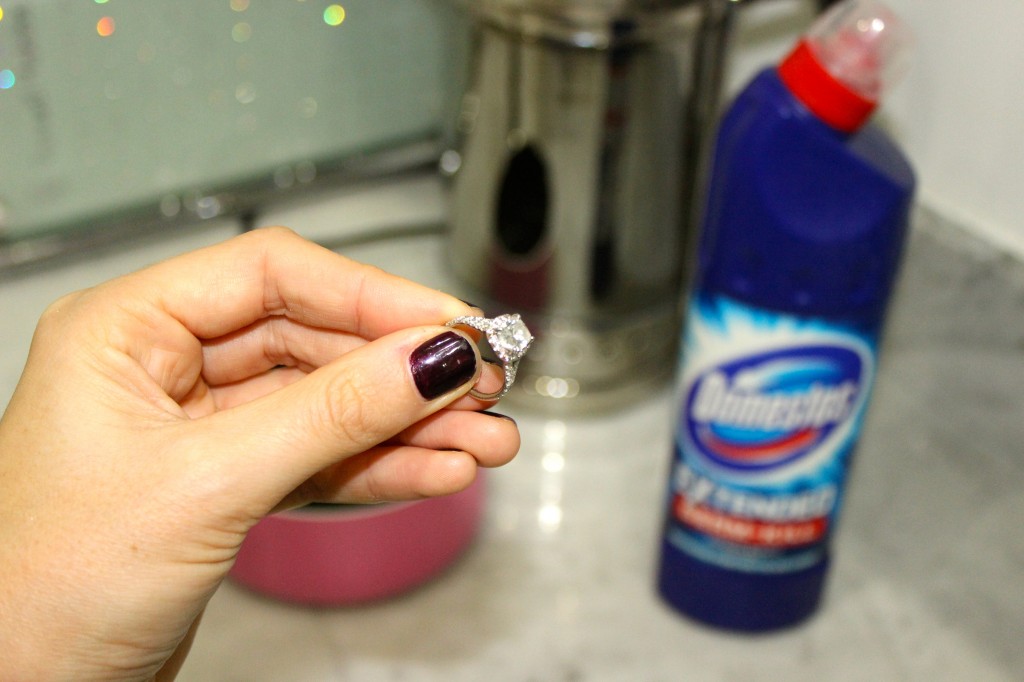 how to clean a diamond ring 