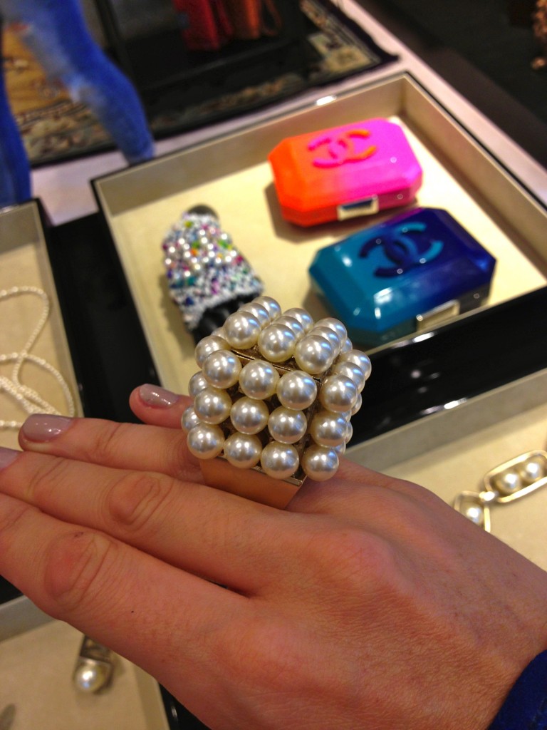 chanel pearl ring 
