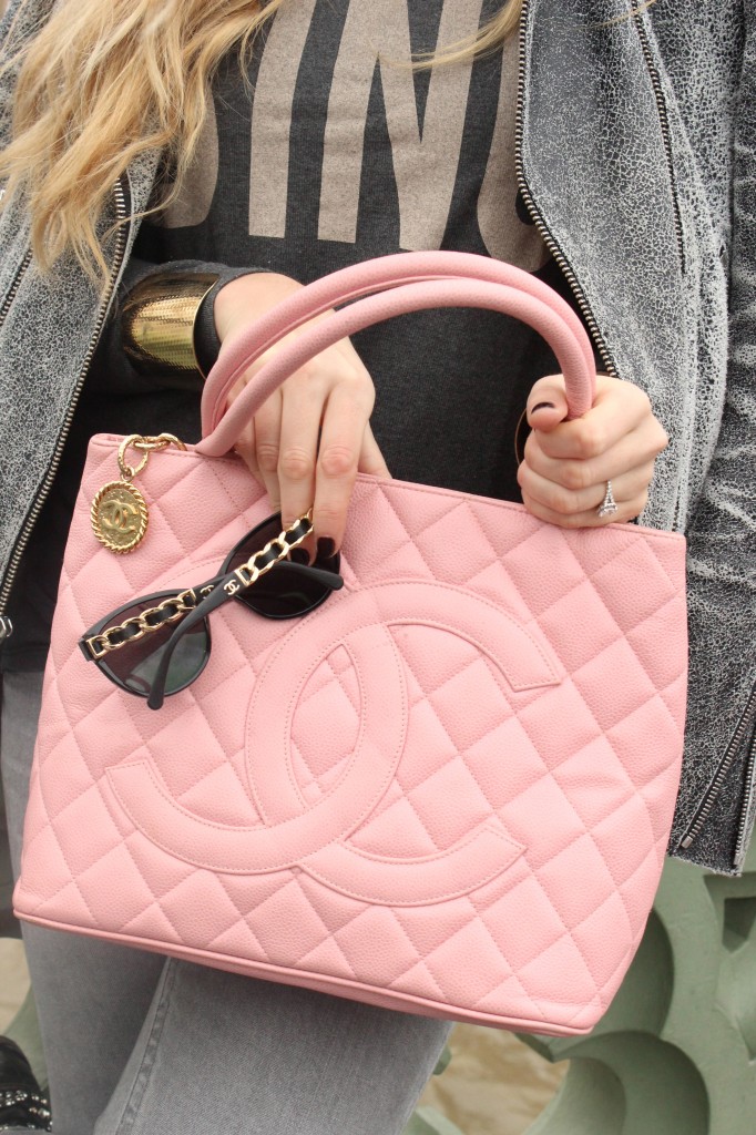 pink chanel tote 